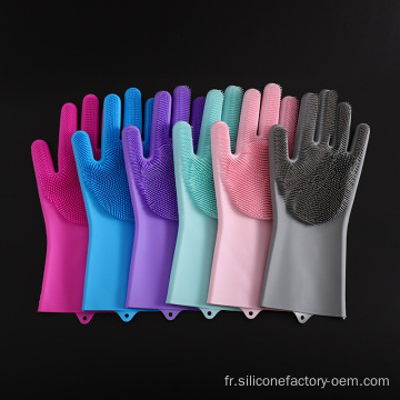 Gants en silicone nettoyant les gants de lave-vaisselle de la cuisine